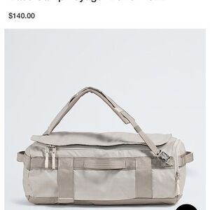 BRAND NEW The North Face Duffel Bag/Back Pack 32L